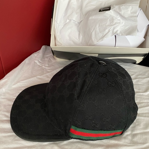 gucci hat saks